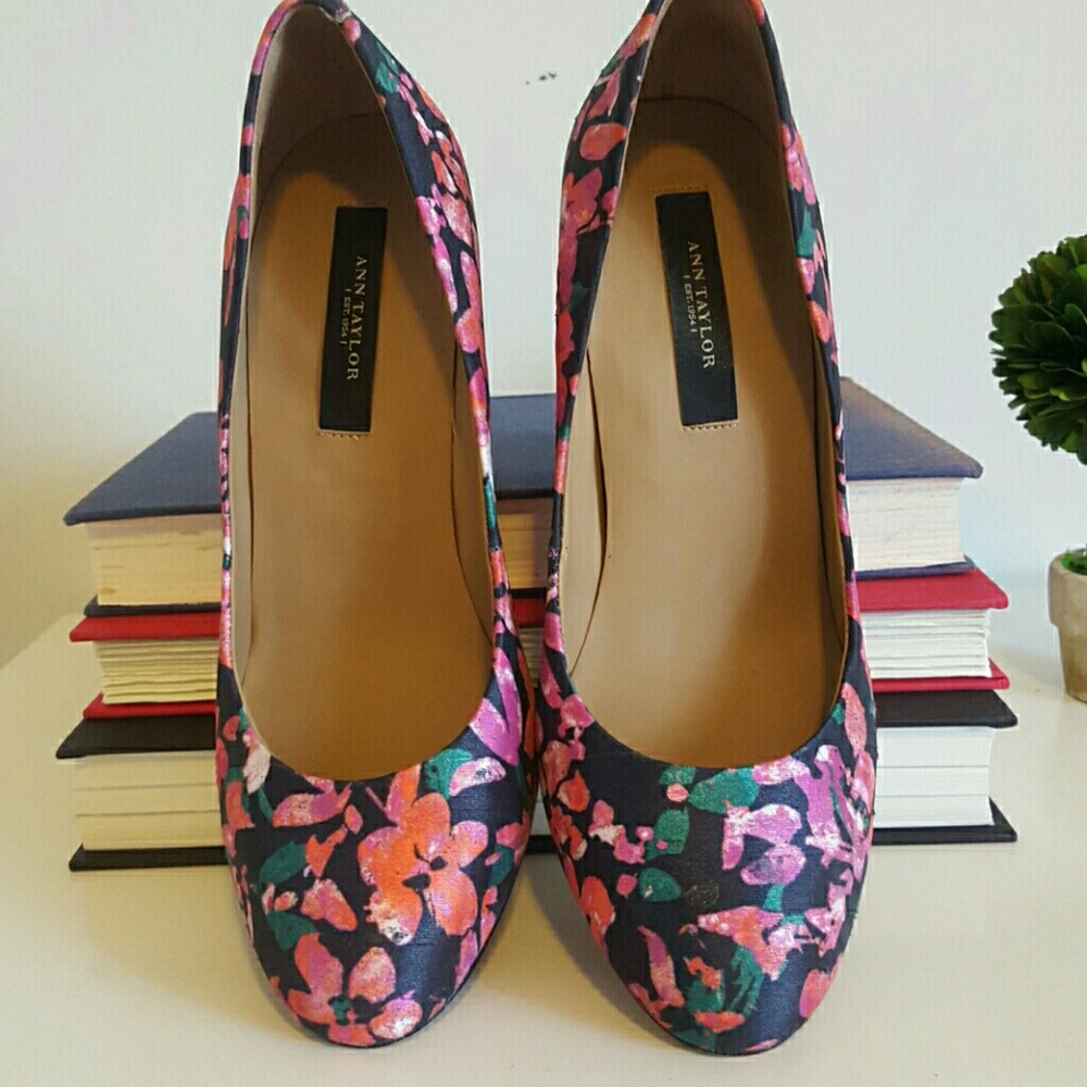 Ann Taylor | Heels